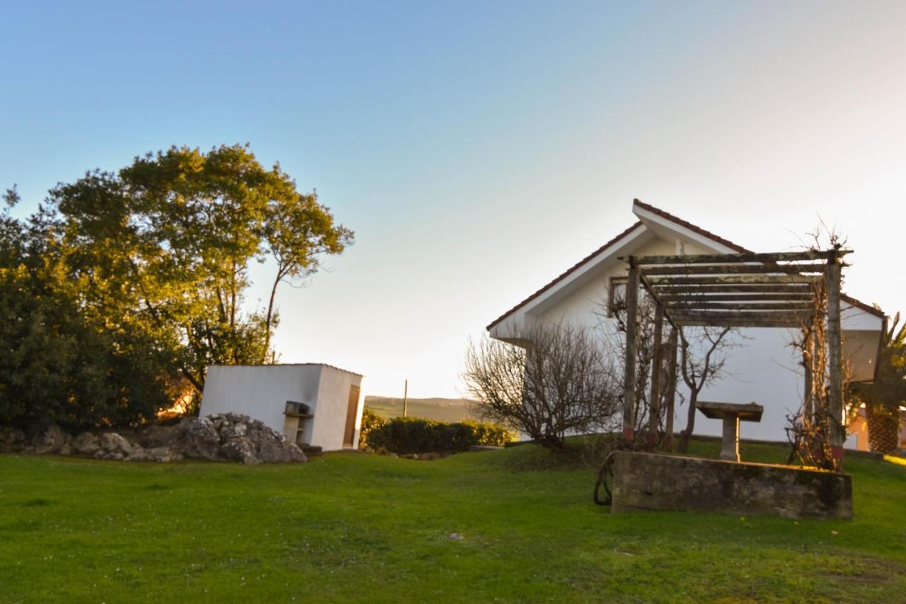 Amplio Y Comodo Chalet En Ajo Con Preciosas Vistas Экстерьер фото